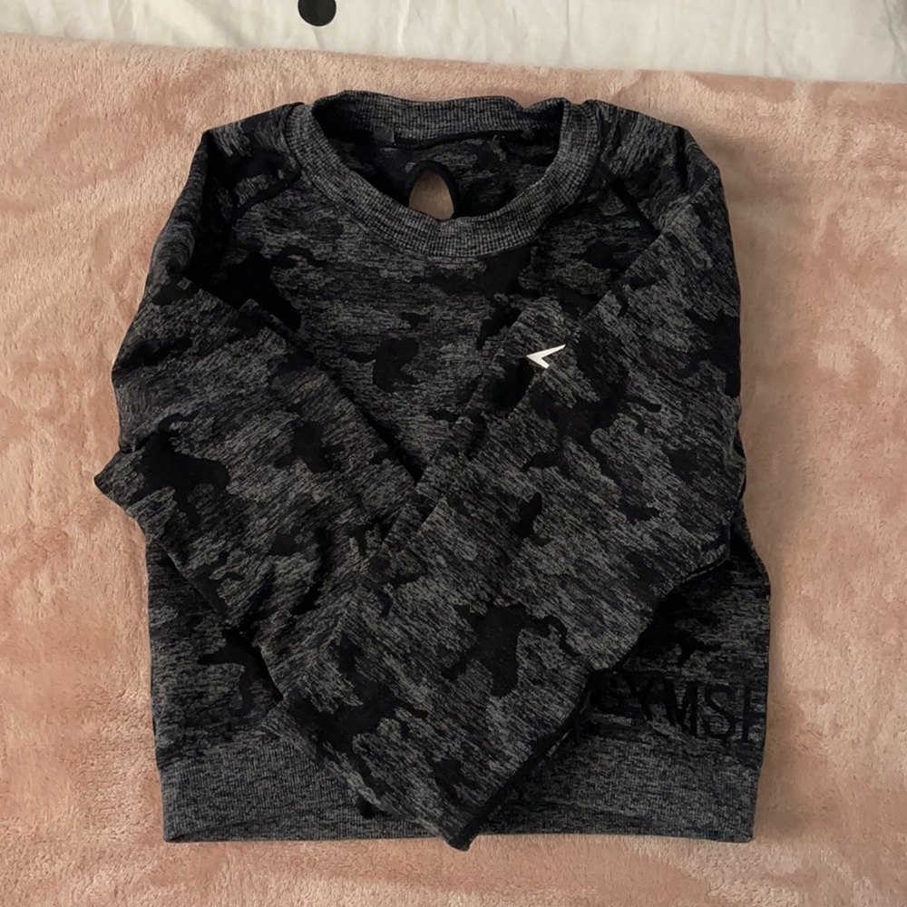 Black Camo Gymshark Long Sleeve Crop